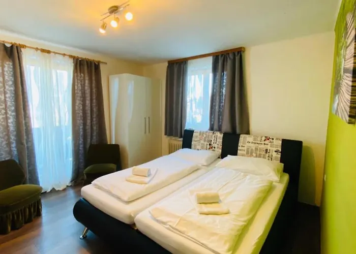 House Auer - By Four Seasons *