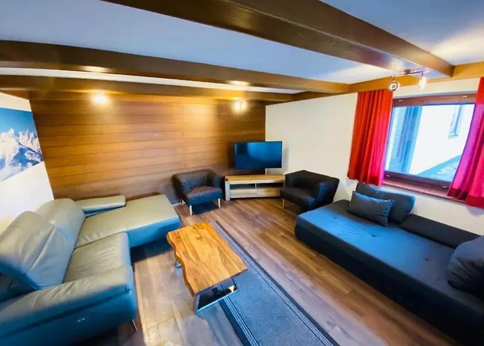 House Auer - By Four Seasons *